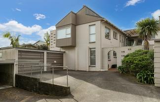 6/103 Sandringham Road , Sandringham