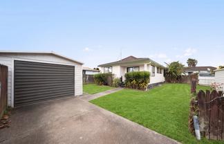 3/7 Haumia Way, Otara