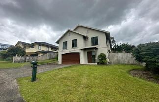 15 Rosebay Rise, Henderson