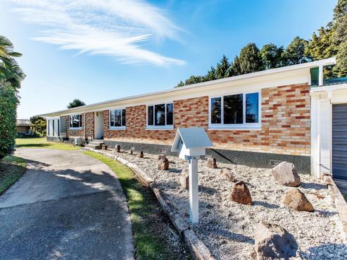 87 College Road, Edgecumbe