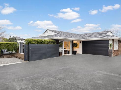 1/14 Kallaroo Place, Botany Downs