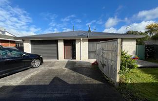 416A Botanical Road, West End