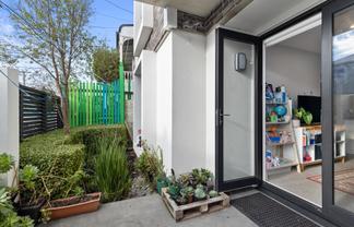 2B/16 Constable Street, Newtown