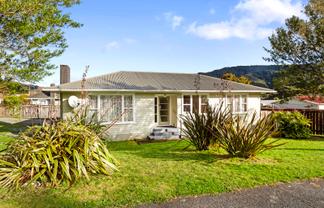 50 Coast Road, Wainuiomata
