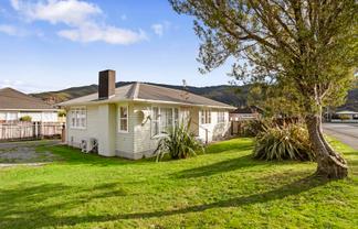 50 Coast Road, Wainuiomata