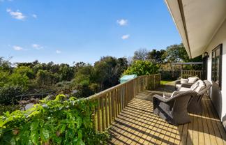 52B Amanda Avenue, Dinsdale