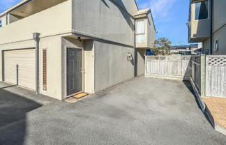 B/6 Manning Street, Hamilton Central