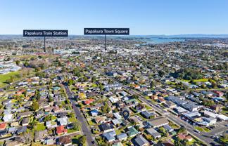 2/9 Edmund Hillary Avenue, Papakura