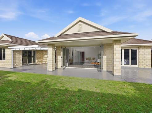 17 Blossom Grove, Papamoa
