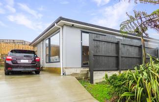 60A Stewart Drive, Newlands