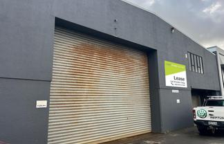 Central Petone Bolt-hole - modest rent!