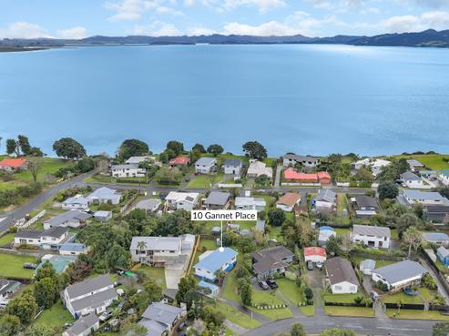 10 Gannet Place, One Tree Point