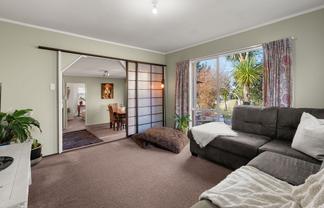 33b Robins Road, Judea