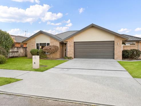 14 Tulip Drive, Cambridge
