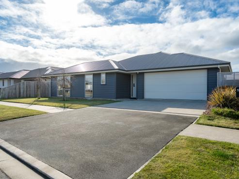 5 Whitehorn Drive, Lincoln