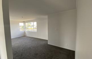 8 Garth Place, Manurewa