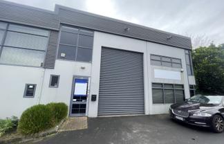 Functional industrial unit – 90sqm