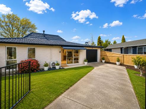 71A Tuhikaramea Road, Dinsdale