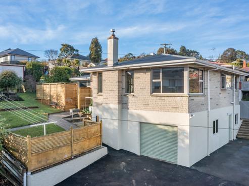 100 Barr Street, Kenmure