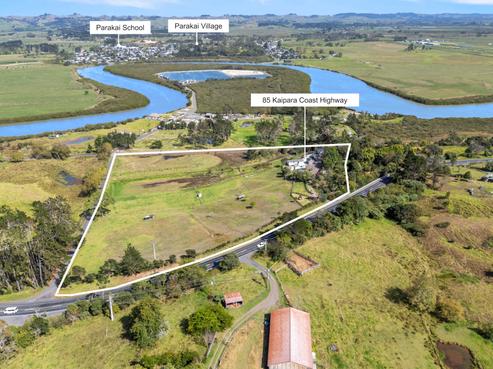 85 Kaipara Coast Highway, Helensville