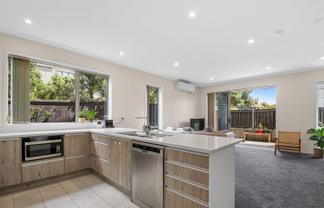 G01/110 Hobsonville Point Road, Hobsonville