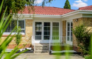 4 Cross Street, Papakura