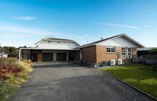 22 Hamilton Avenue, Winton
