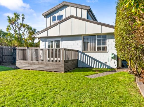 185 Saint Johns Street, Bromley