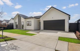 11 Meadows Drive, Clevedon