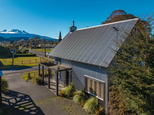 16B Tay Street, Ohakune