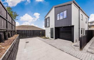 11 Chardi Kala Way, Papatoetoe