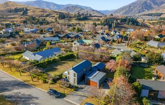 35 Ferry Hill Drive, Lower Shotover