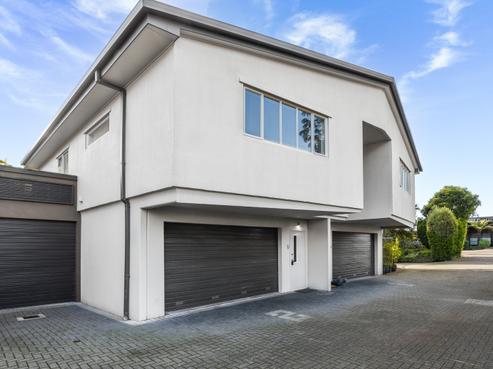 2/15 Tarawera Road, Lynmore
