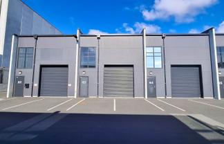 AFFORDABLE TRADE BASE OR STORAGE SOLUTION
