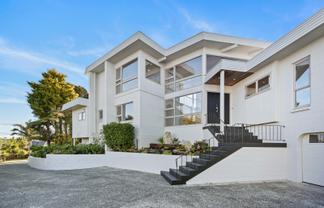 825 Beach Road, Browns Bay