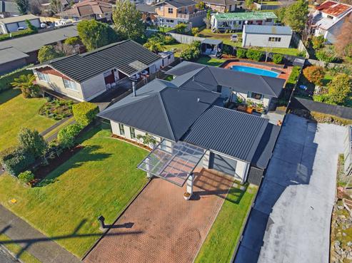 15 Carter Drive, Westbrook