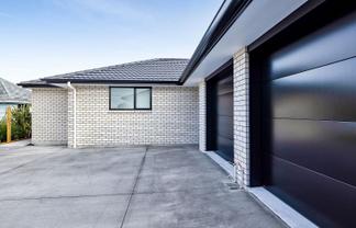 120 Seaview Road, Westown
