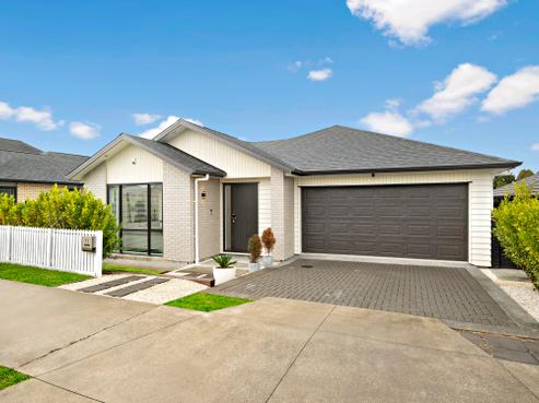 72 John Fair Drive, Wainui