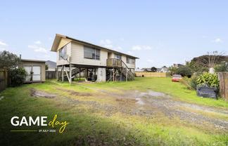 42 Beach Road, Te Atatu Peninsula