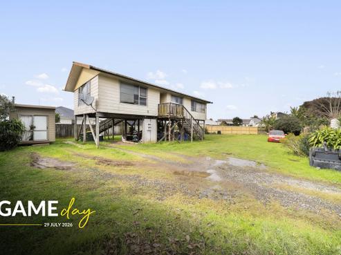 42 Beach Road, Te Atatu Peninsula