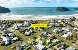 121 Beverley Terrace, Whangamata