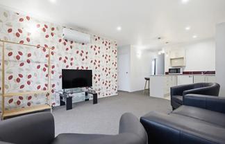 4/240 Old Farm Road, Hillcrest