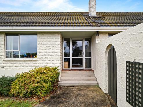 15 Estuary Crescent, Fairfield