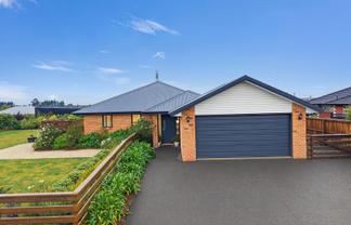 3/2 Loe Place, Amberley