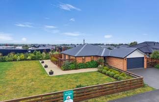 3/2 Loe Place, Amberley