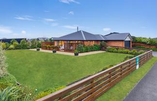 3/2 Loe Place, Amberley