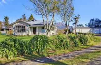 734 Durham Road, Inglewood