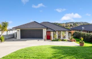 4 Hewson Drive, Snells Beach