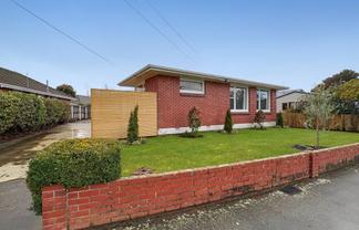 24 Greendale Av, Avonhead