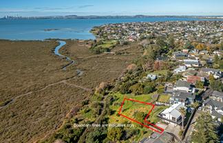 33A Dawnhaven Drive, Te Atatu Peninsula